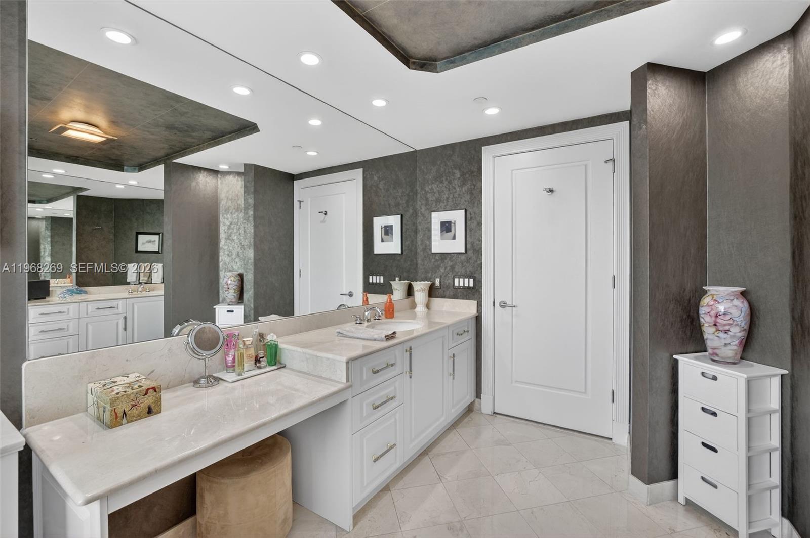 LE CLUB INTERNATIONAL - Residential