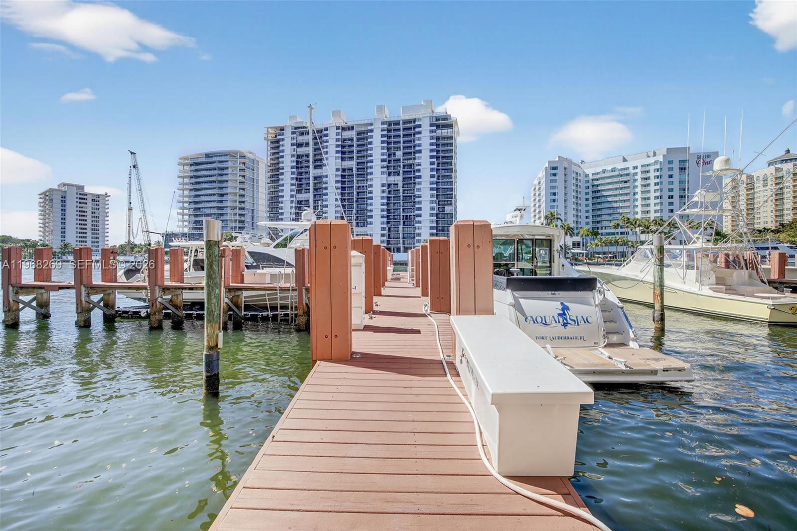 LE CLUB INTERNATIONAL - Residential