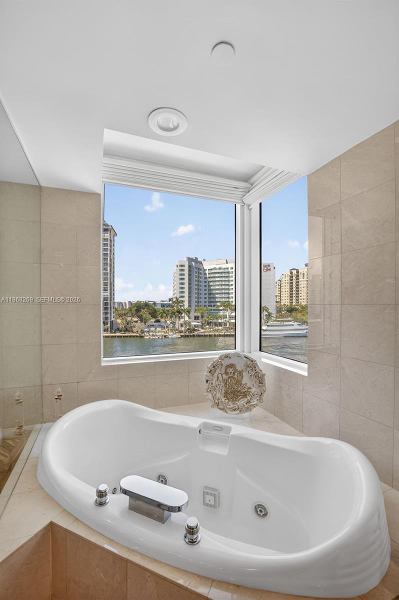 LE CLUB INTERNATIONAL - Residential