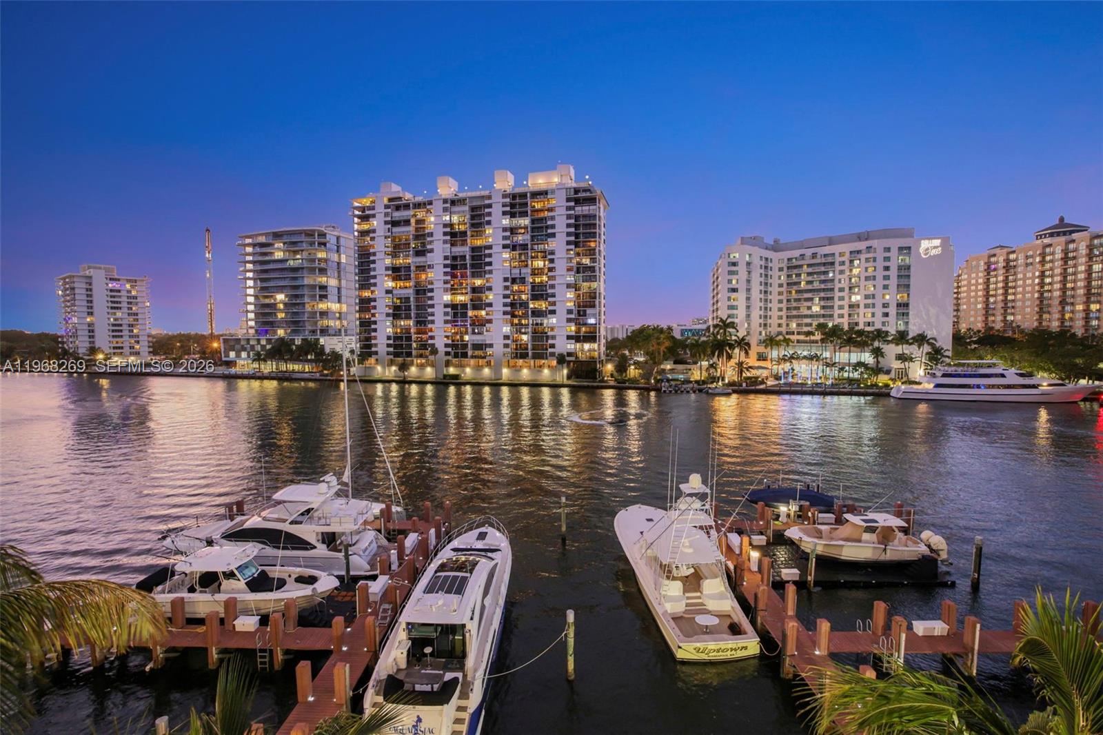 LE CLUB INTERNATIONAL - Residential