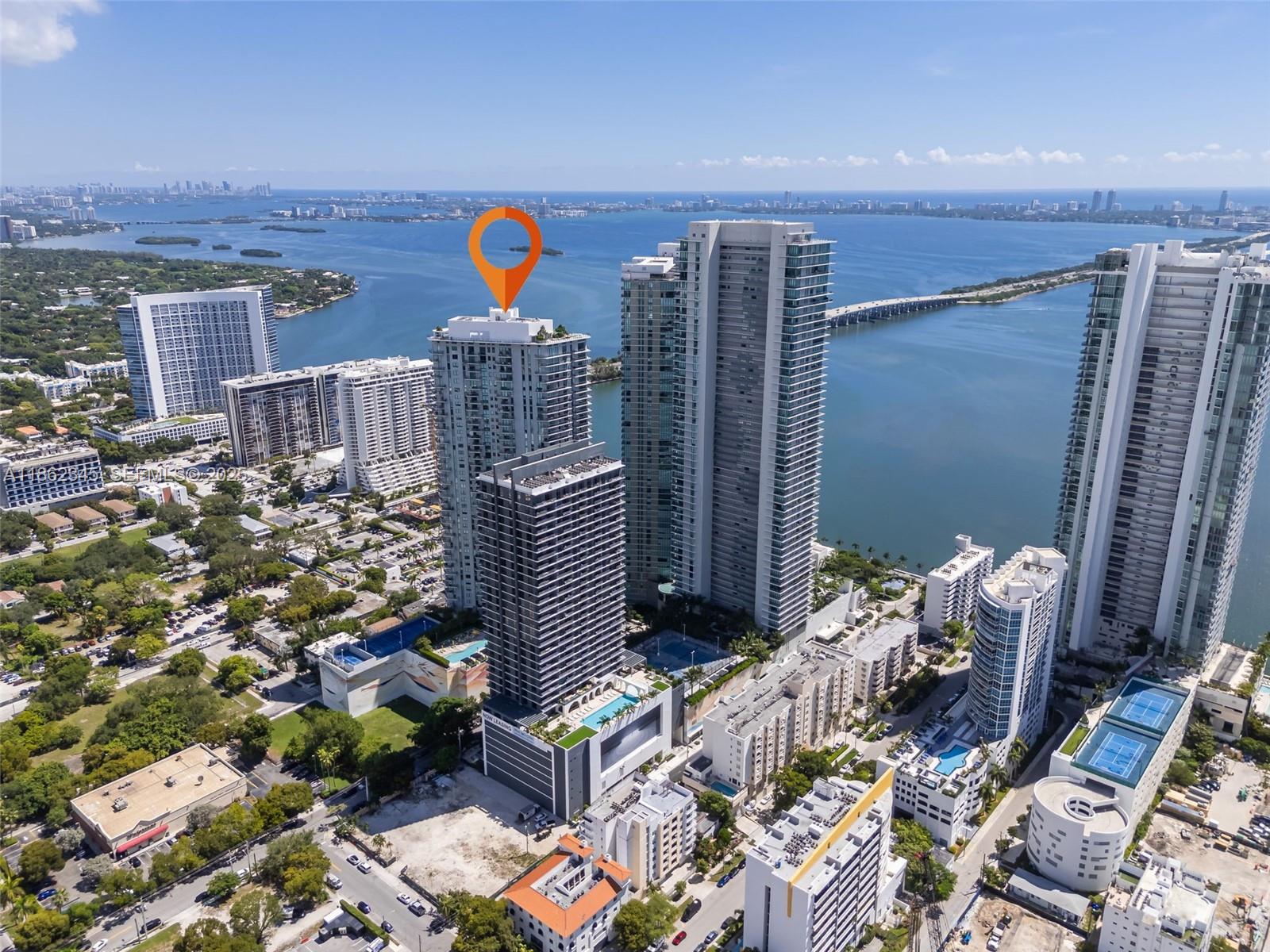 PARAISO BAYVIEWS CONDO - Residential