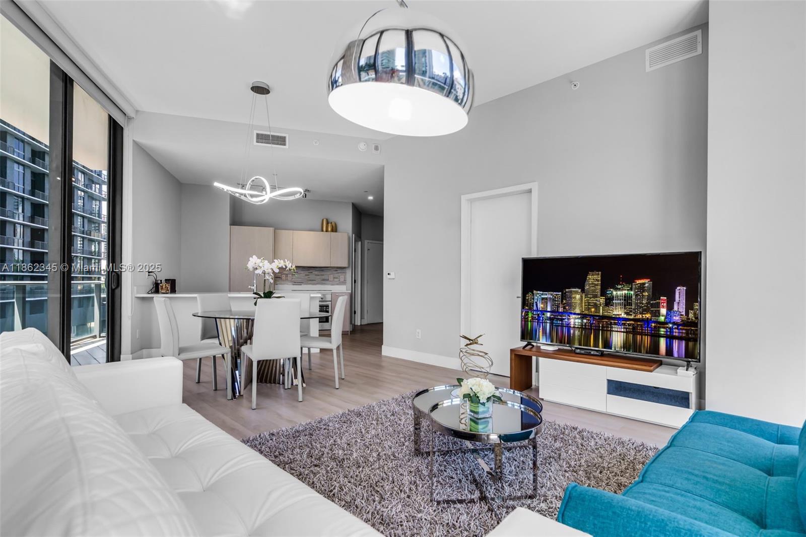 501 NE 31st St 306