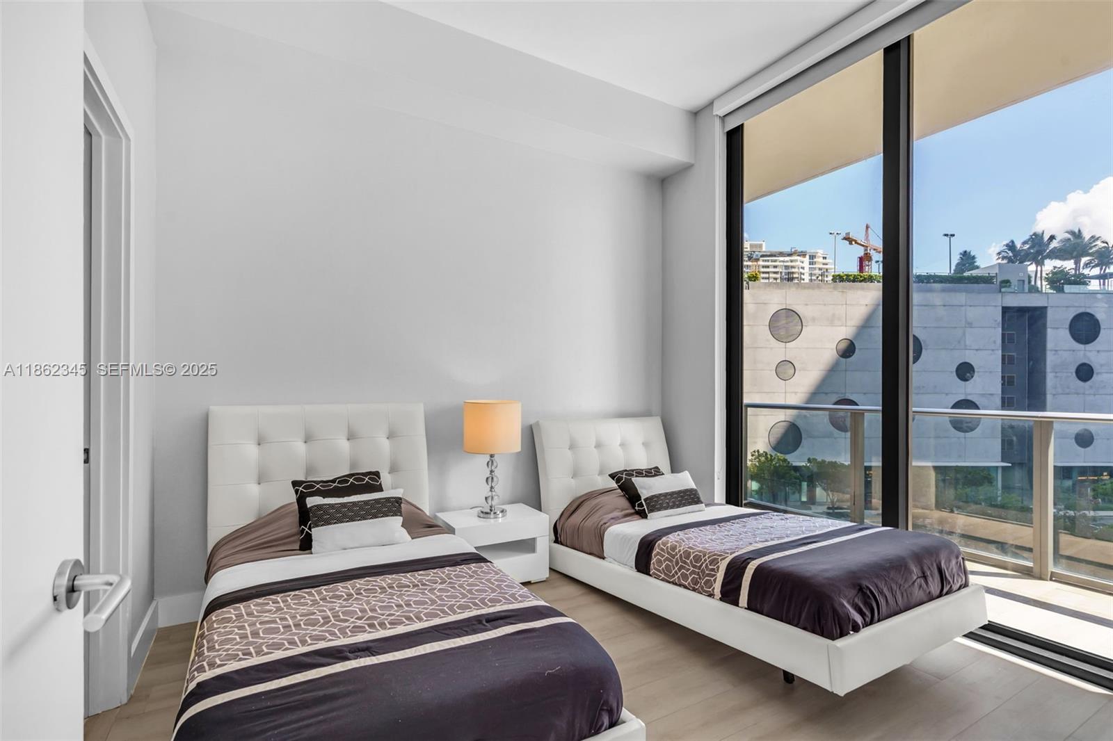 PARAISO BAYVIEWS CONDO - Residential