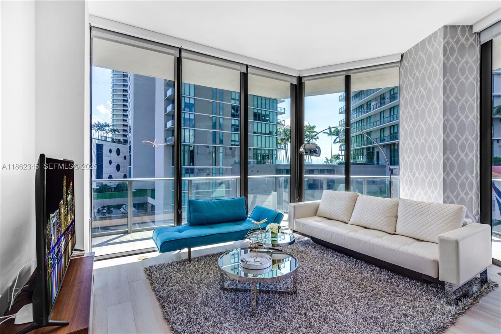 PARAISO BAYVIEWS CONDO - Residential