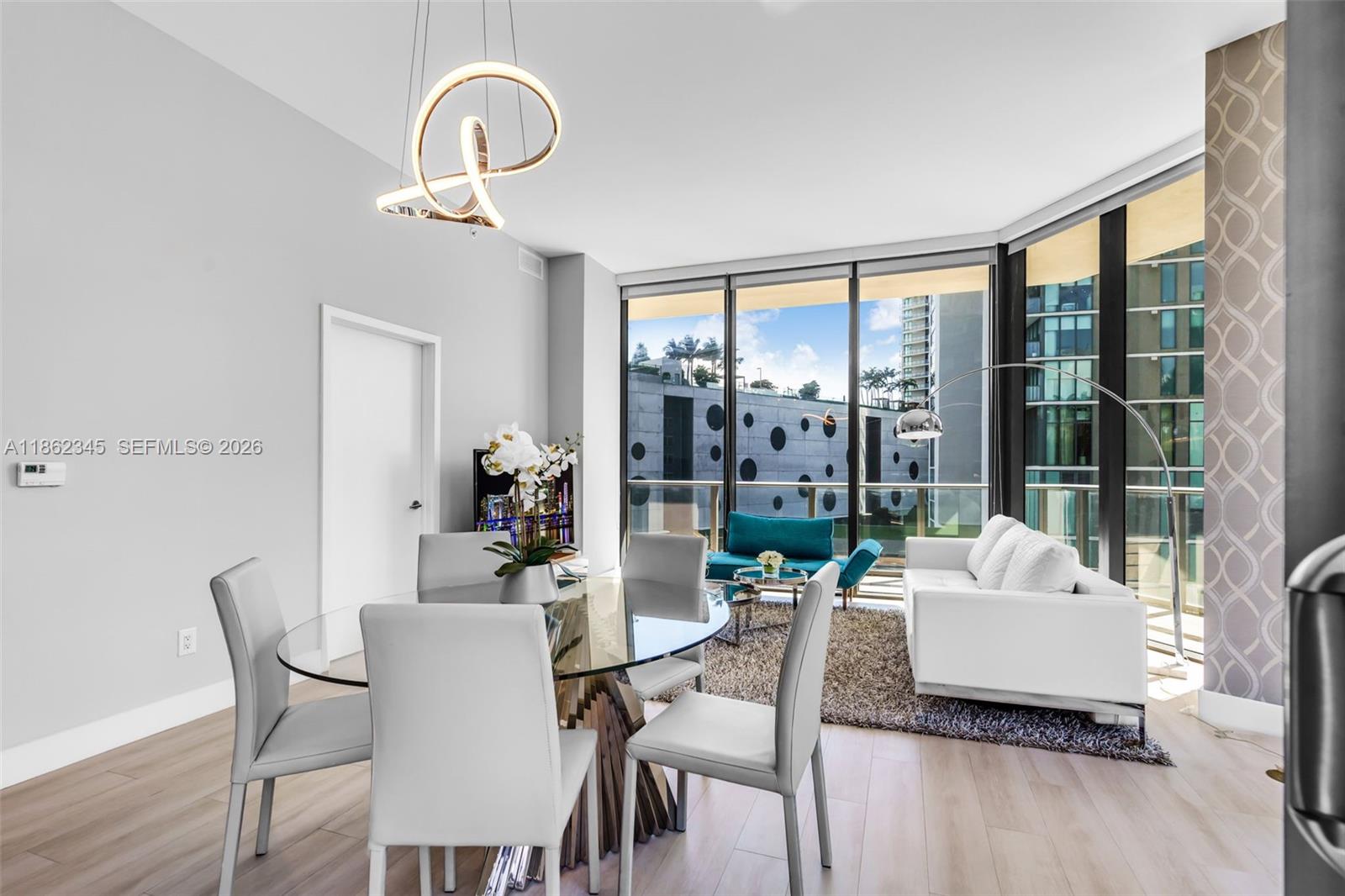 PARAISO BAYVIEWS CONDO - Residential