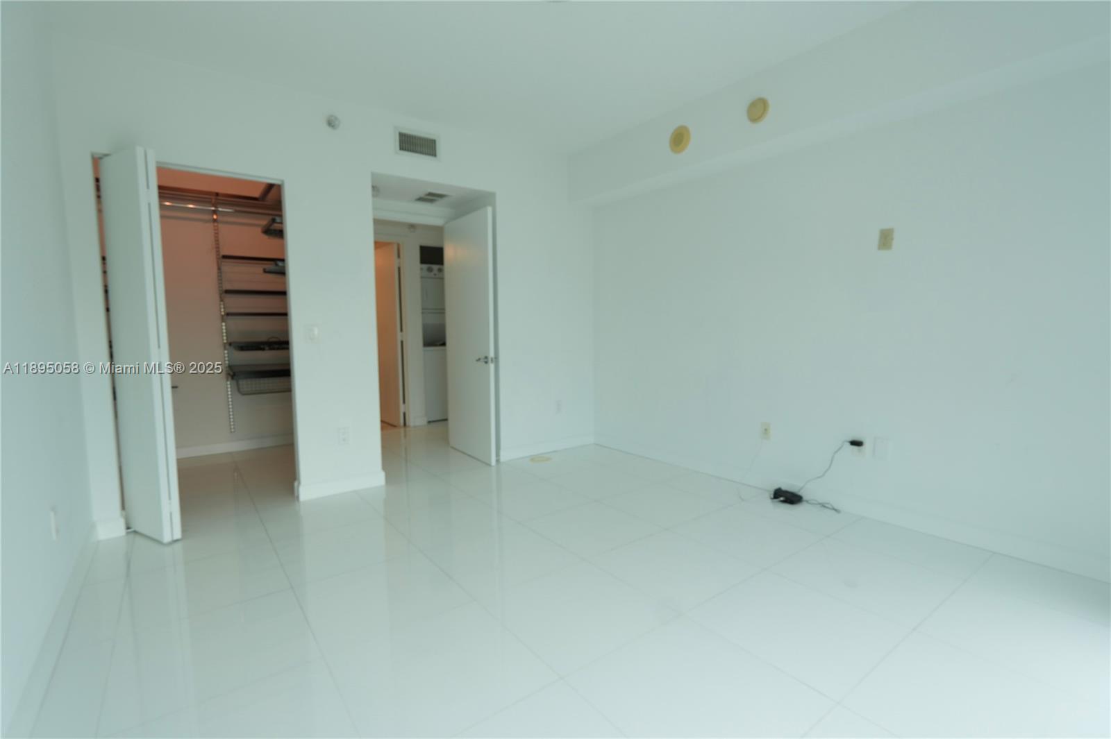 LATITUDE ON THE RIVER CON - Residential Lease