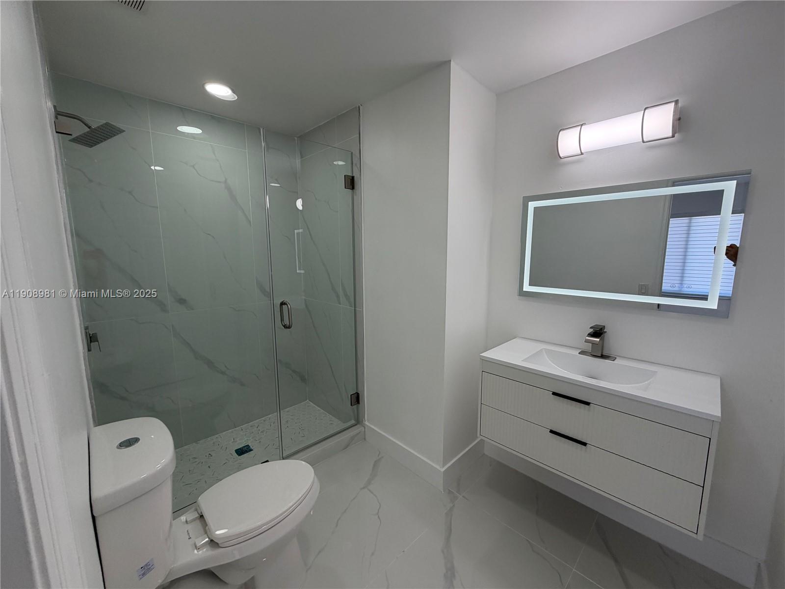 LES FONTAINES CONDO - Residential Lease