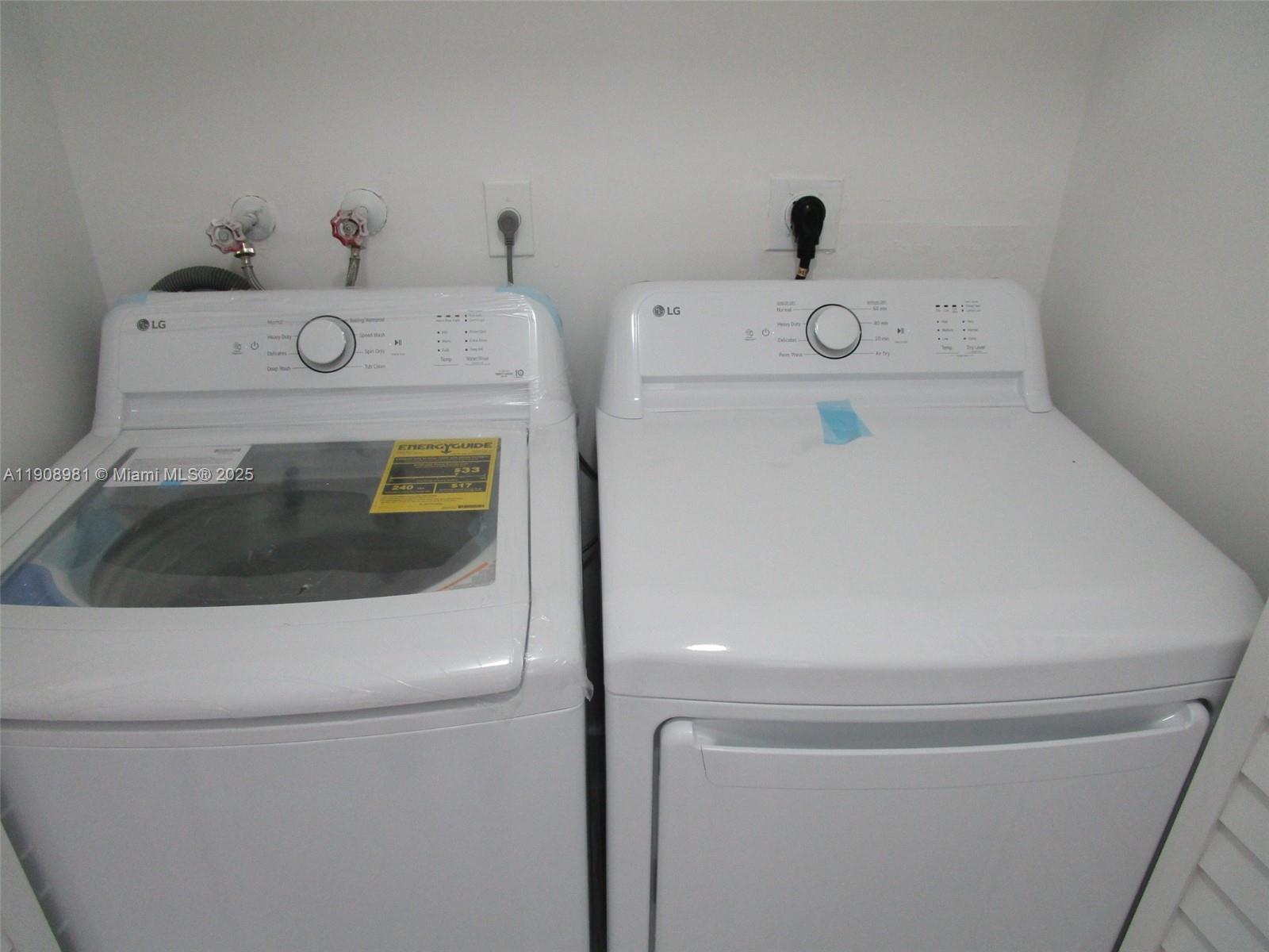 LES FONTAINES CONDO - Residential Lease