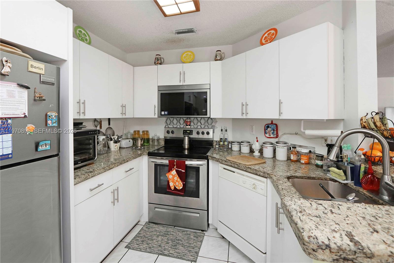 WEITZER COUNTRY HOMES - Residential