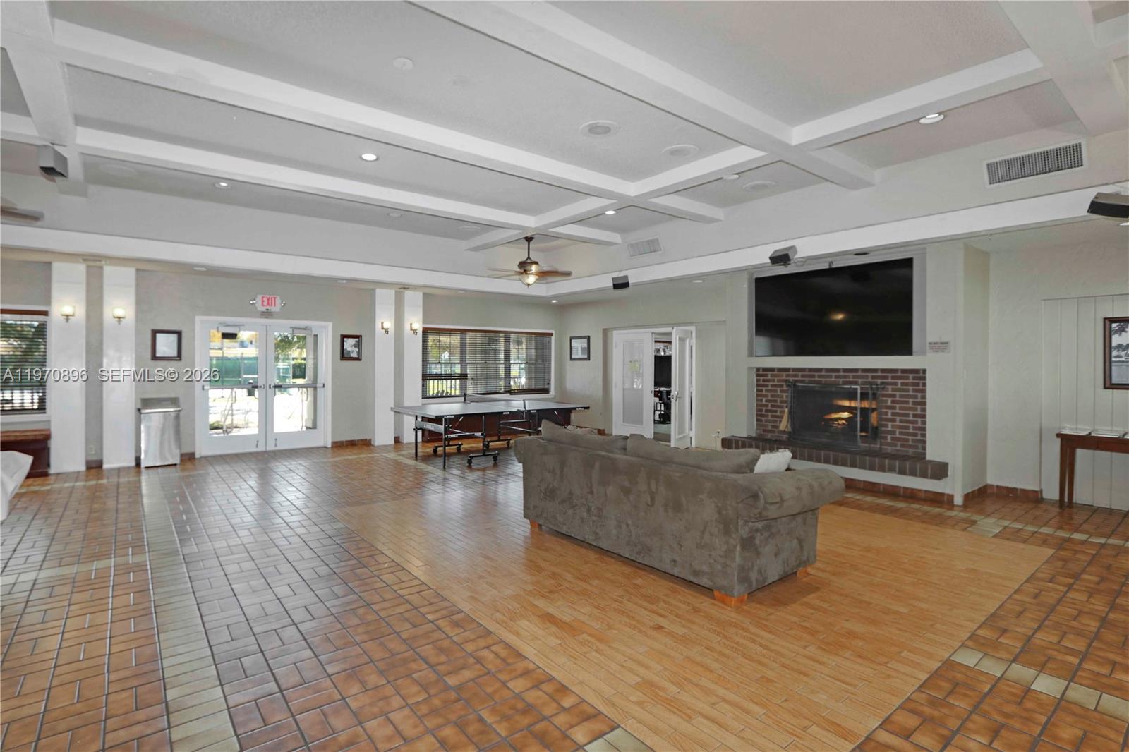 WEITZER COUNTRY HOMES - Residential