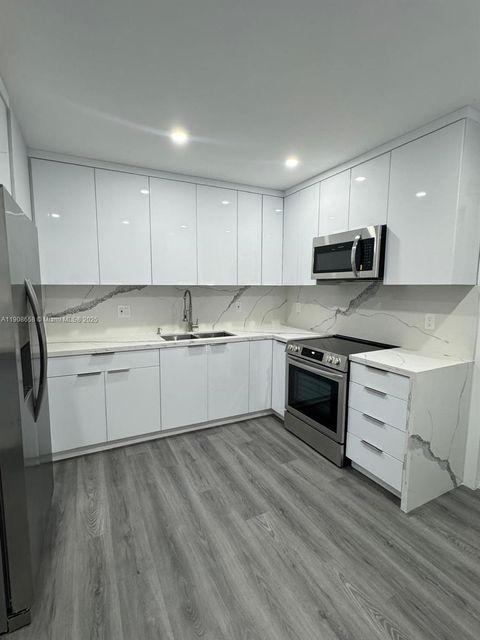 1230 NW 70th ST 1230 Miami FL 33147