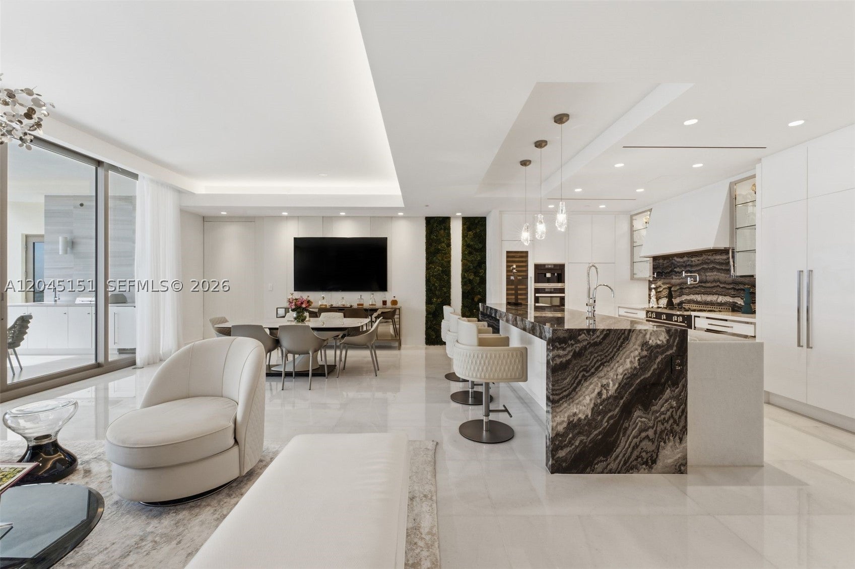 17901 Collins Ave 3906