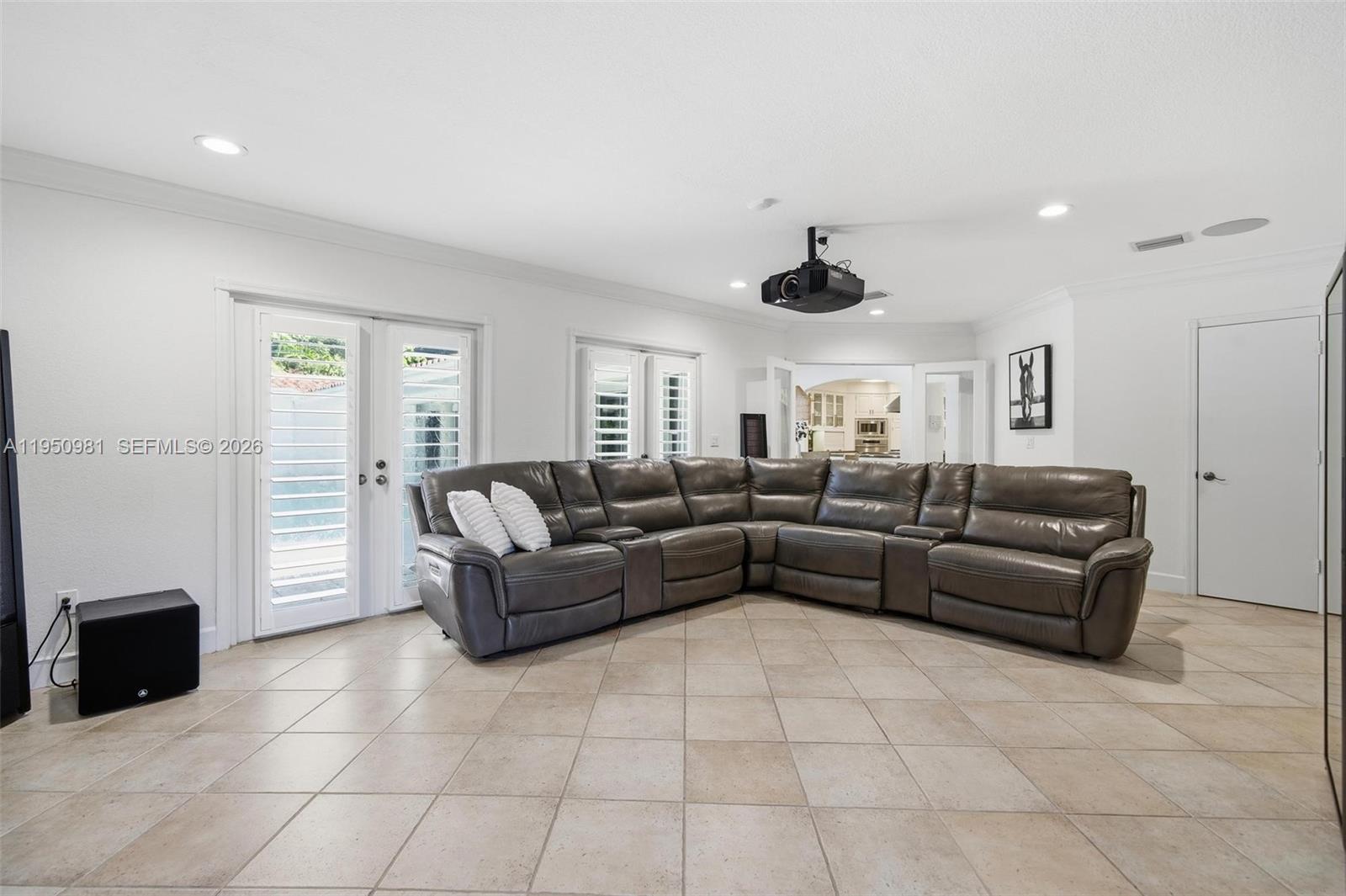 ROCK LAKE - Residential