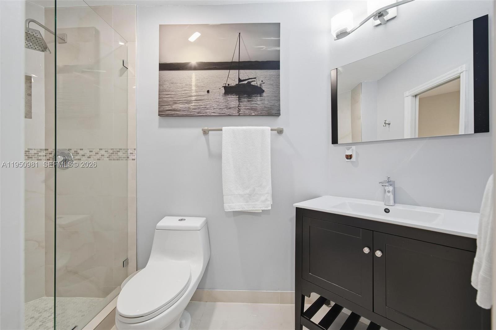 ROCK LAKE - Residential