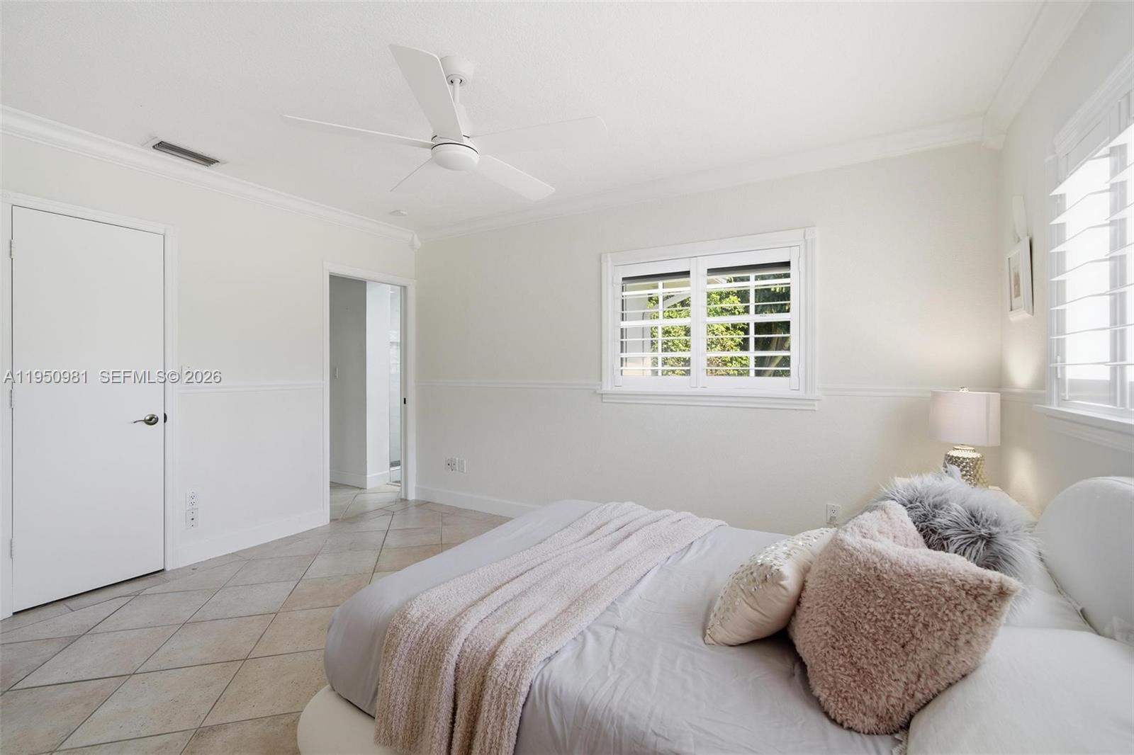 ROCK LAKE - Residential