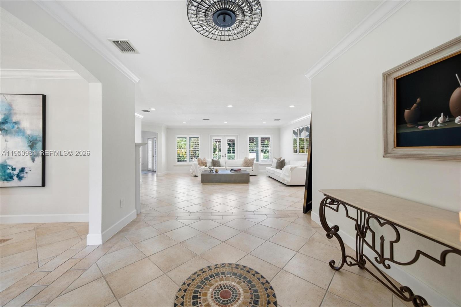 ROCK LAKE - Residential