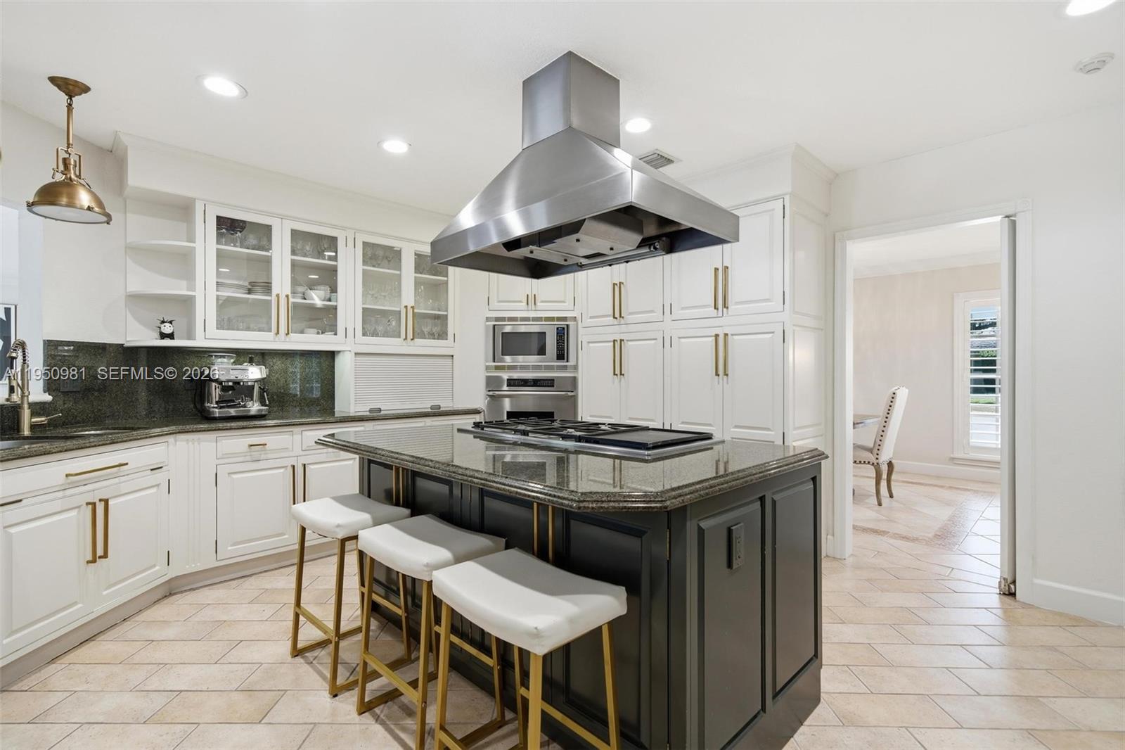 ROCK LAKE - Residential