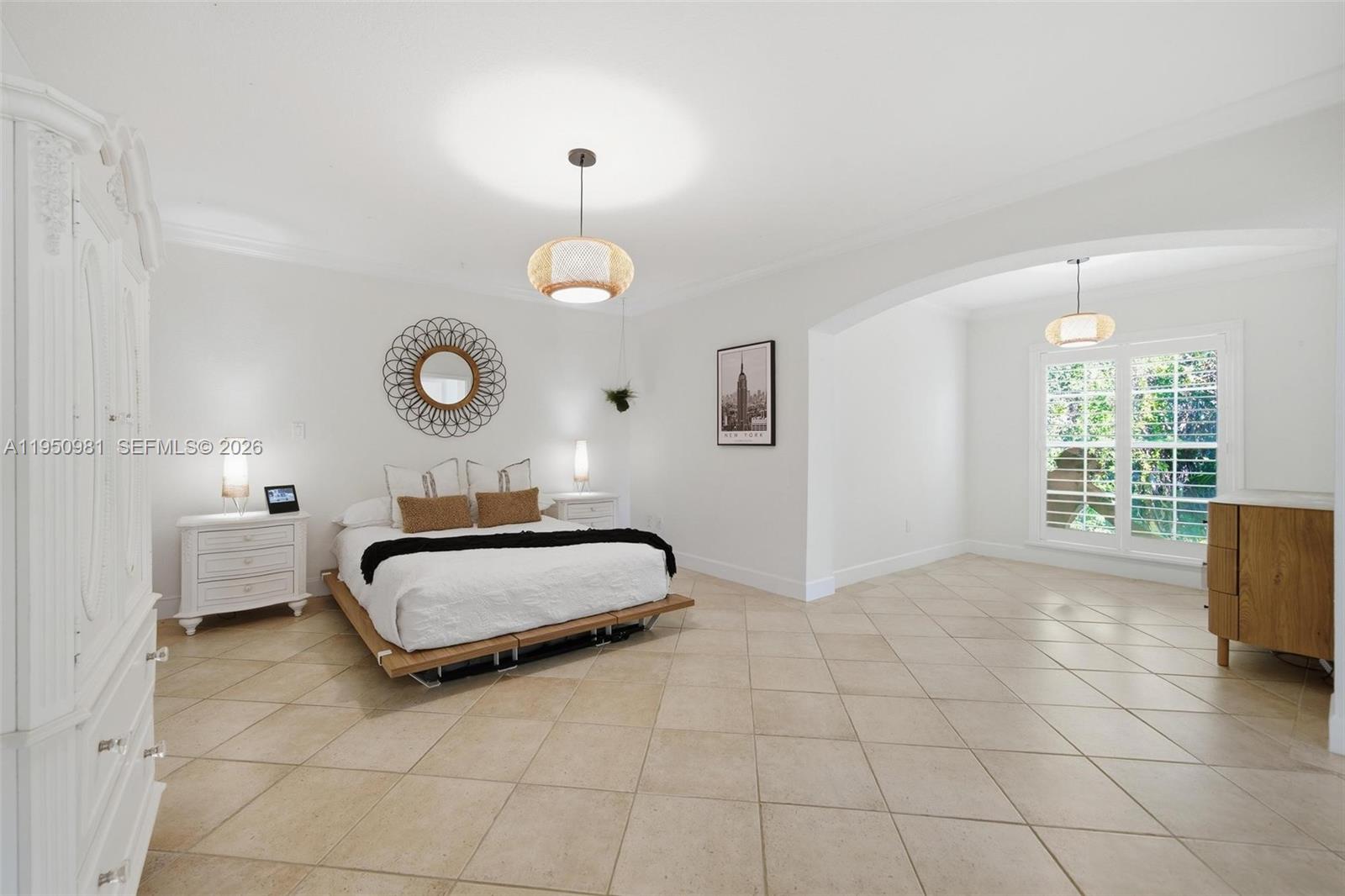 ROCK LAKE - Residential