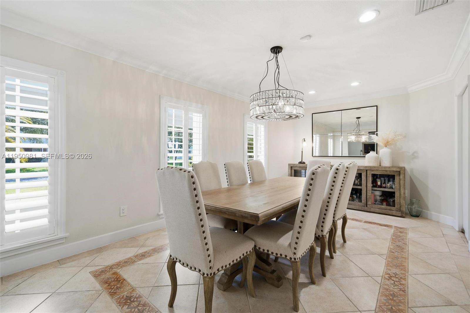 ROCK LAKE - Residential