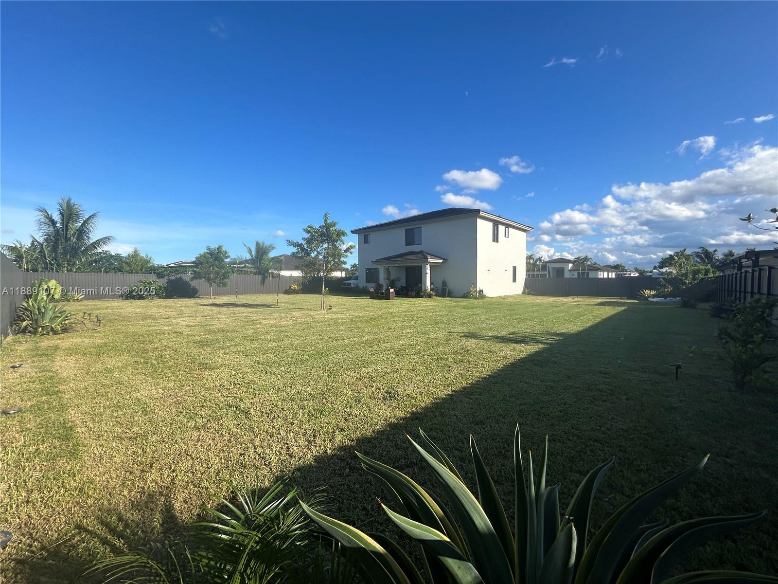 SOUTHERN COVE - Residential