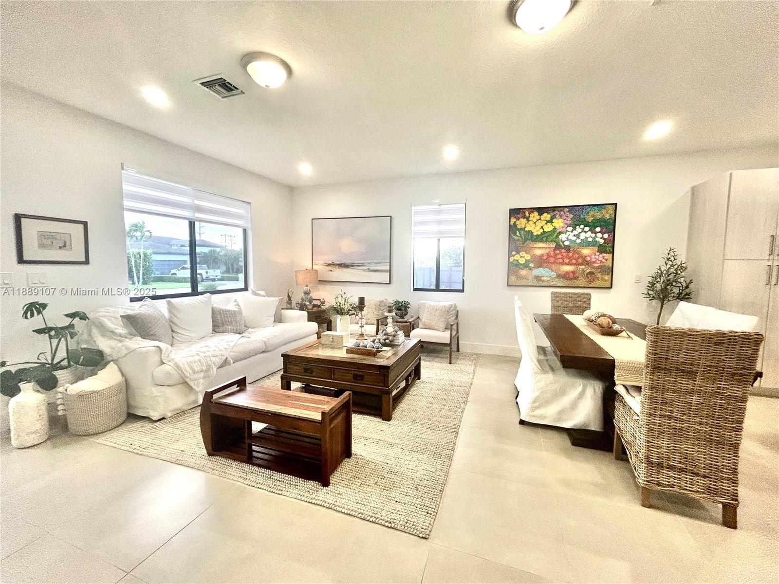 SOUTHERN COVE - Residential