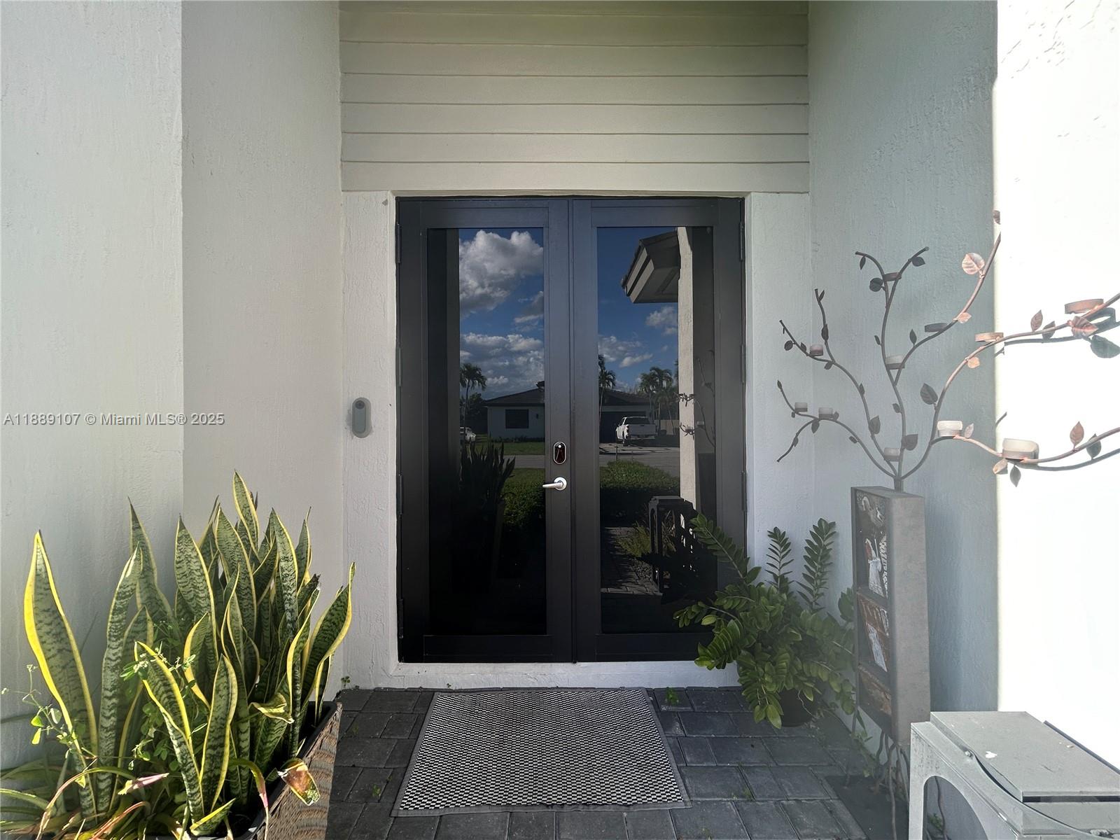 SOUTHERN COVE - Residential