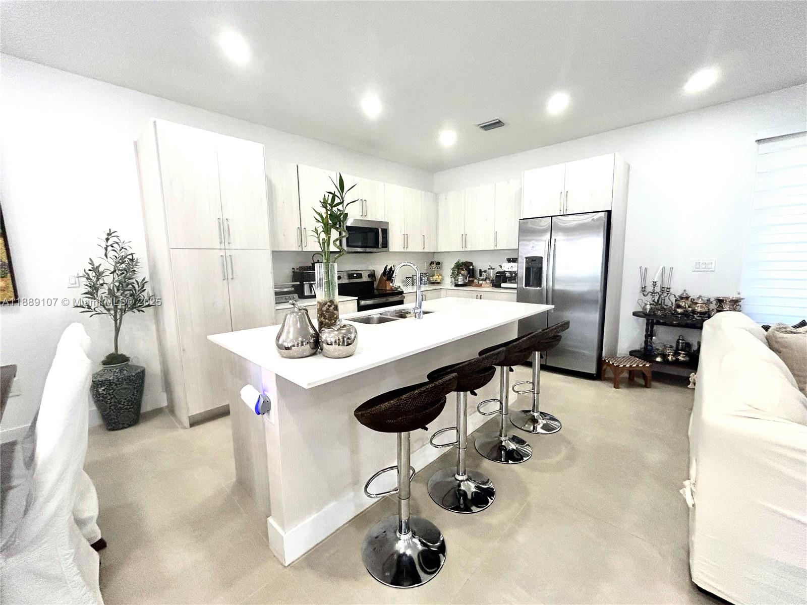 SOUTHERN COVE - Residential