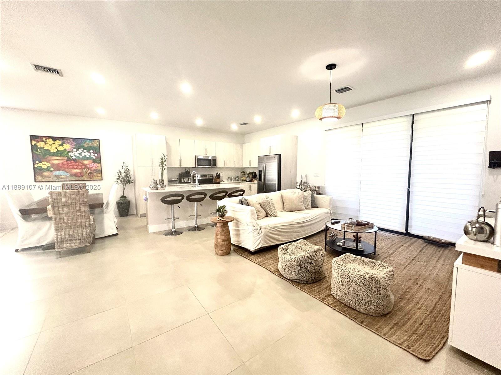 SOUTHERN COVE - Residential