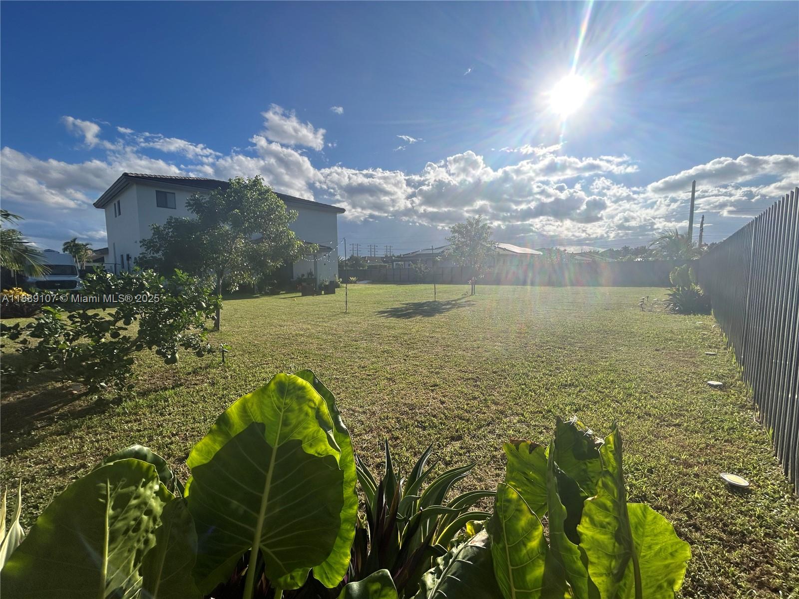 SOUTHERN COVE - Residential