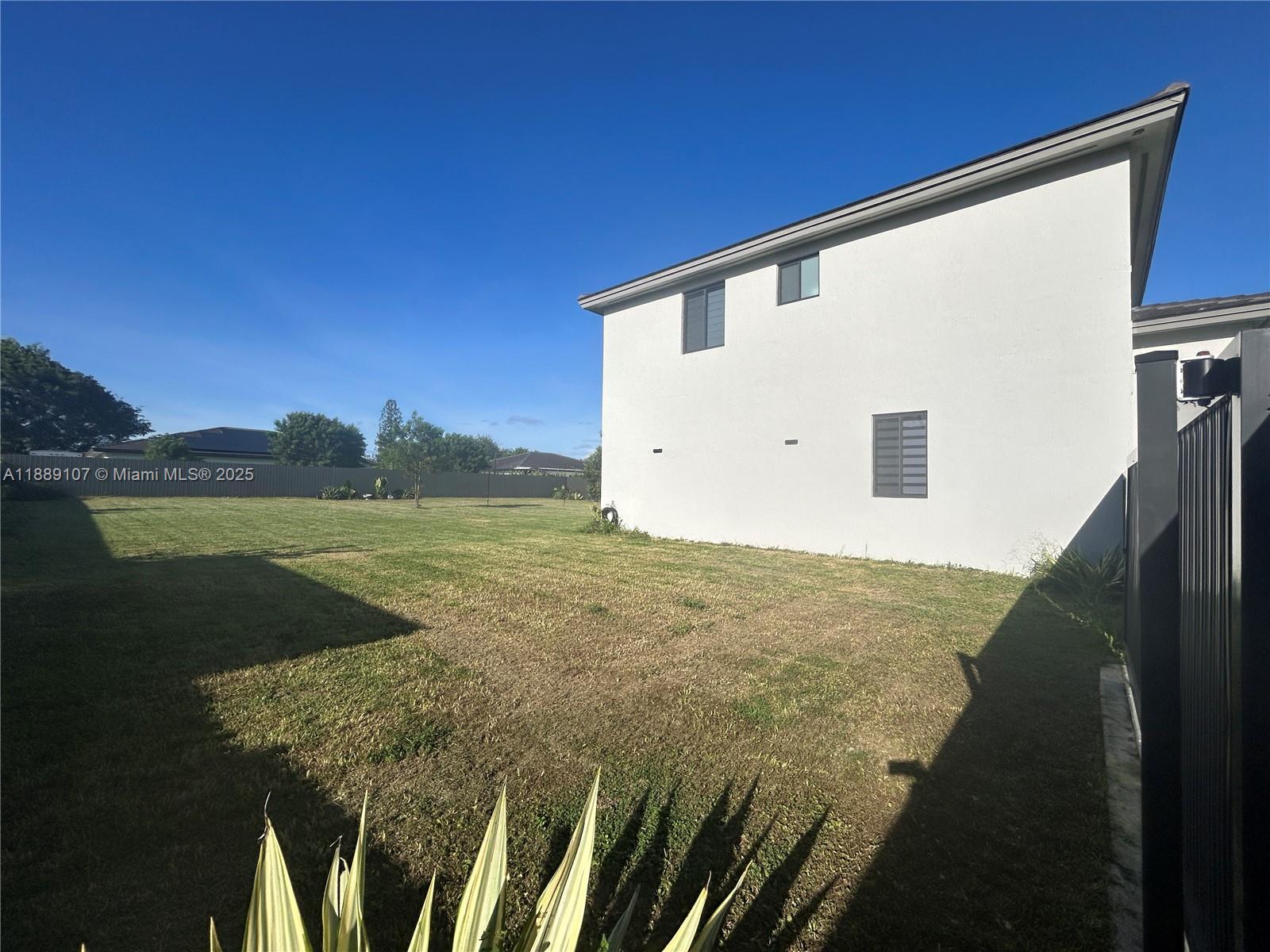 SOUTHERN COVE - Residential