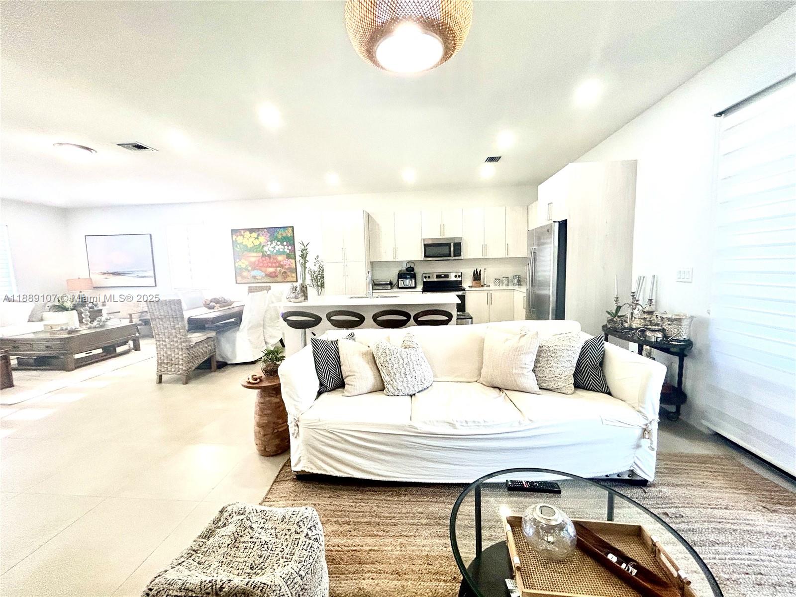 SOUTHERN COVE - Residential