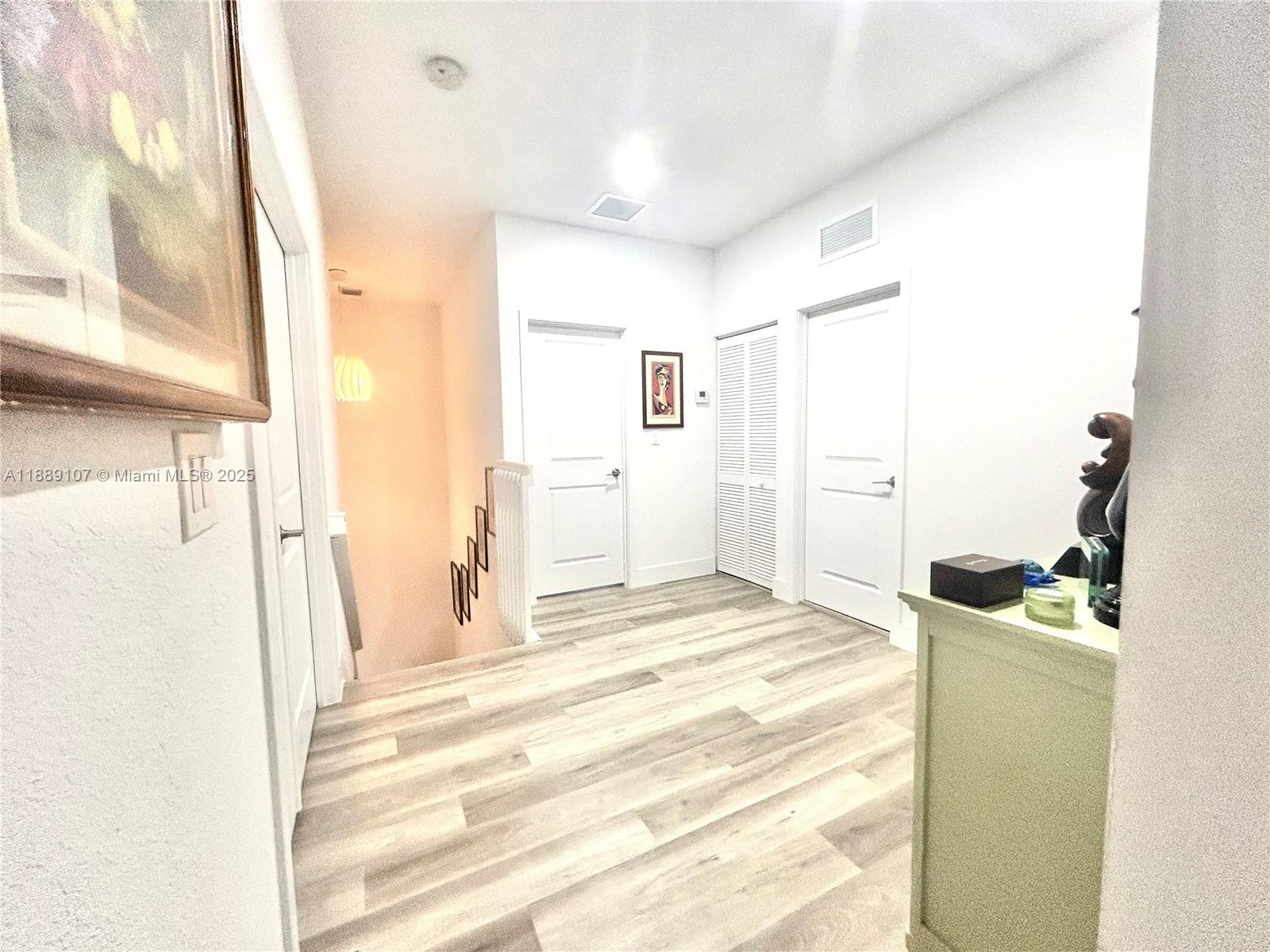 SOUTHERN COVE - Residential