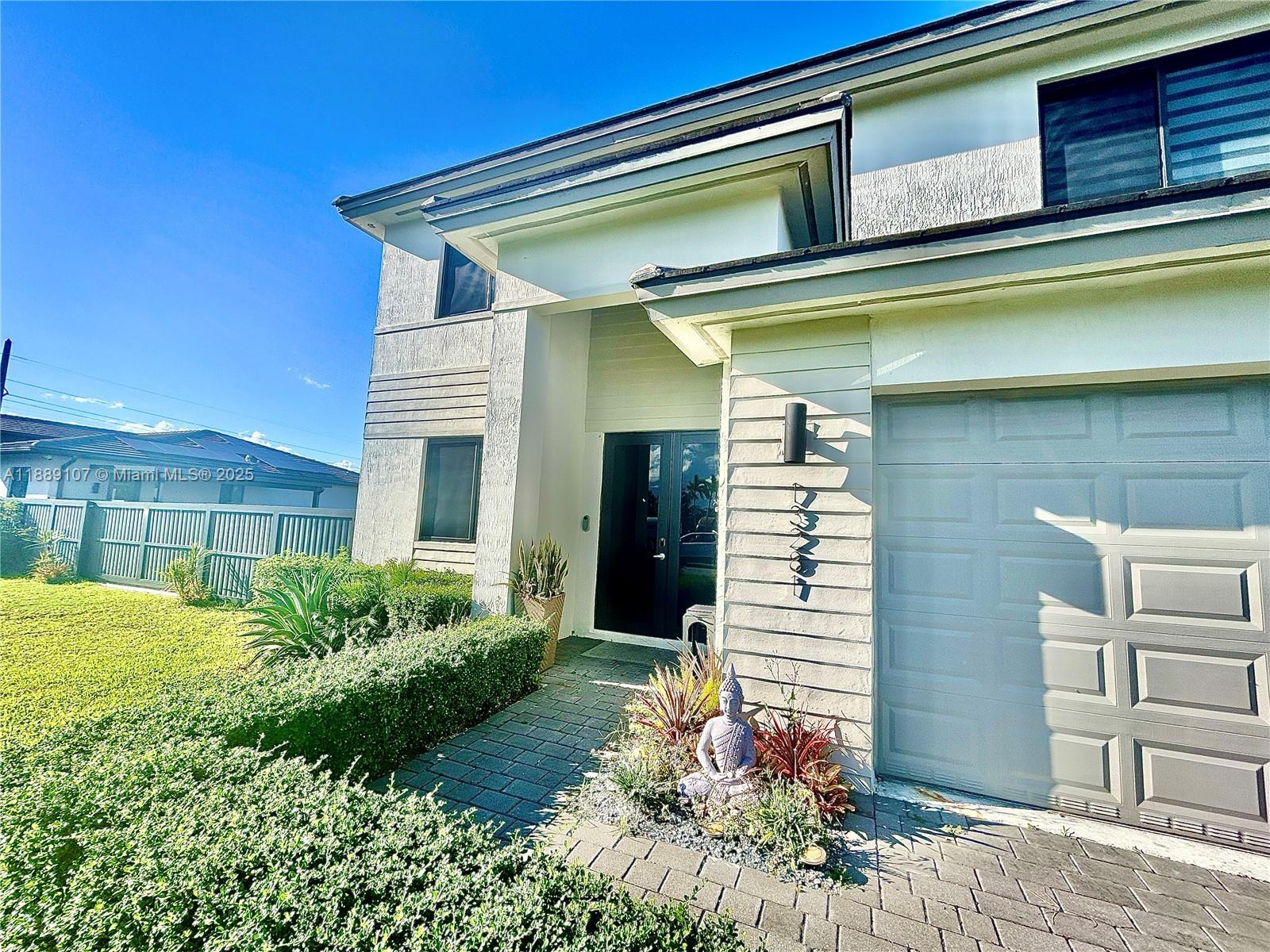 SOUTHERN COVE - Residential