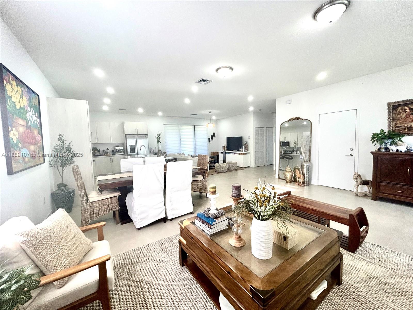 SOUTHERN COVE - Residential