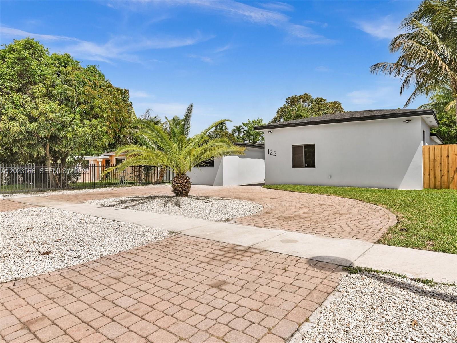 125 NW 122nd St
