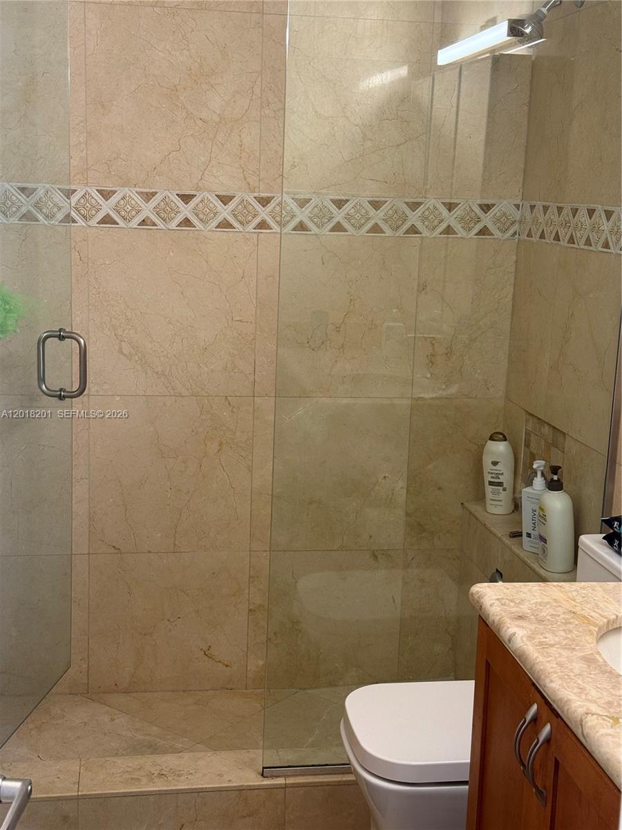 Properties 4 5750 Collins Ave 9K