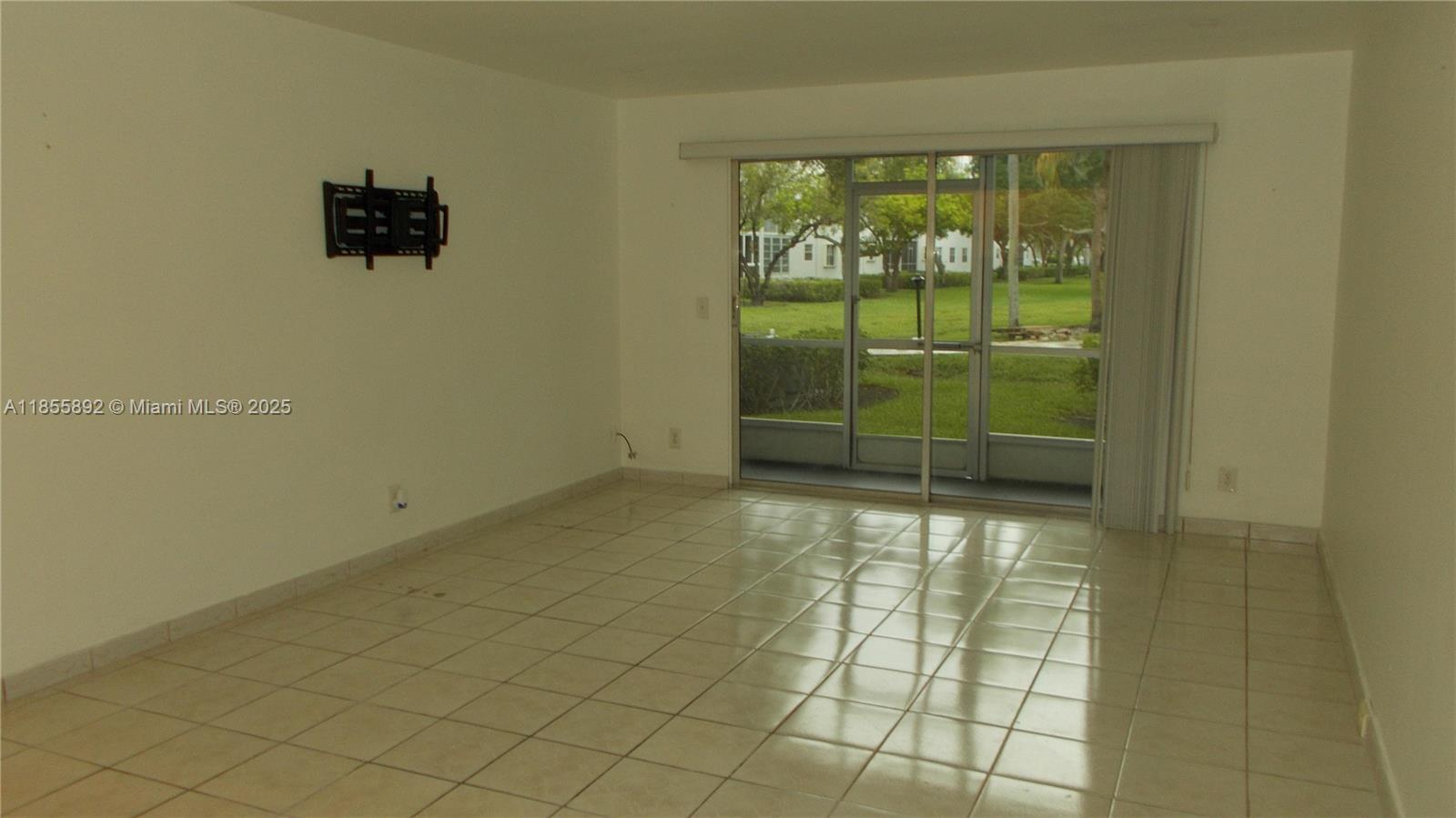 CAMBRIDGE AT CENTURY VILL - Residential Lease