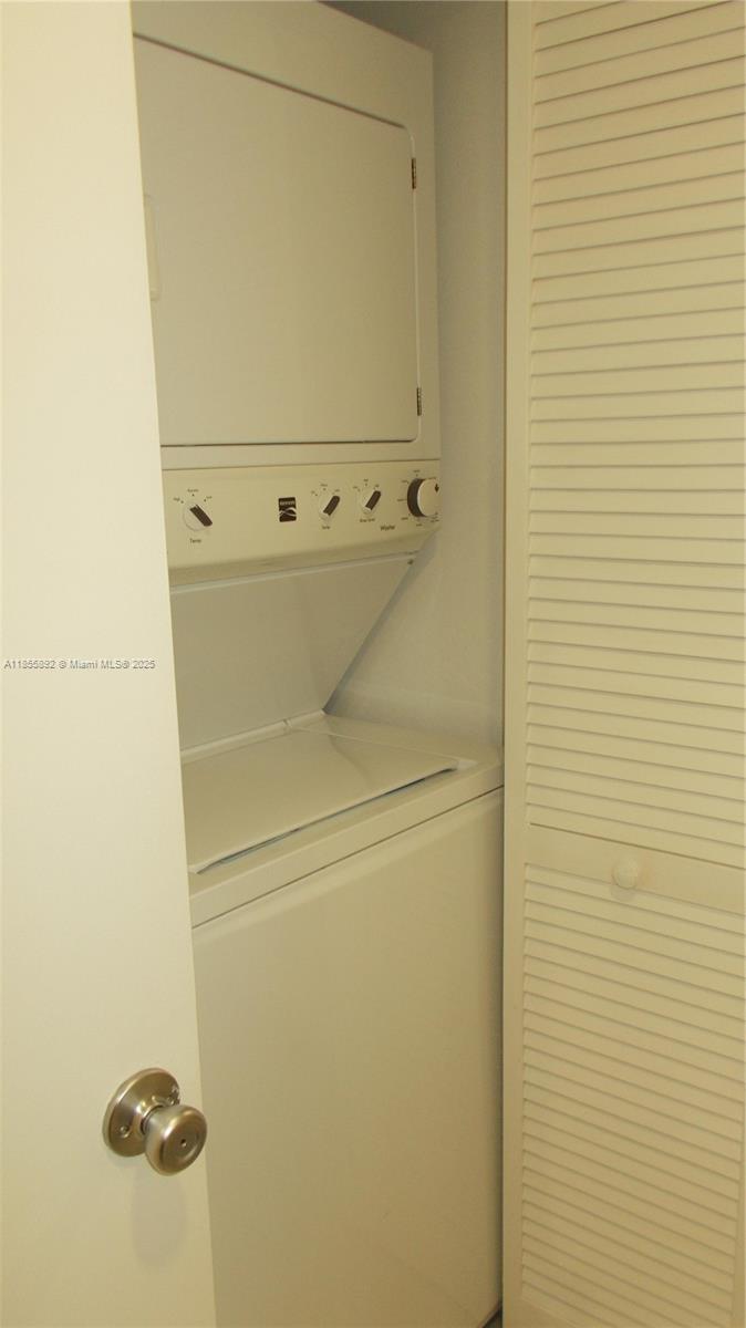 CAMBRIDGE AT CENTURY VILL - Residential Lease