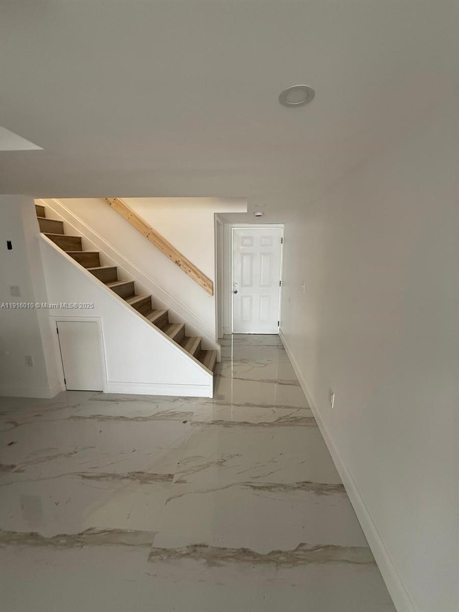 LAGO BELLO CONDO #1 - Residential Lease