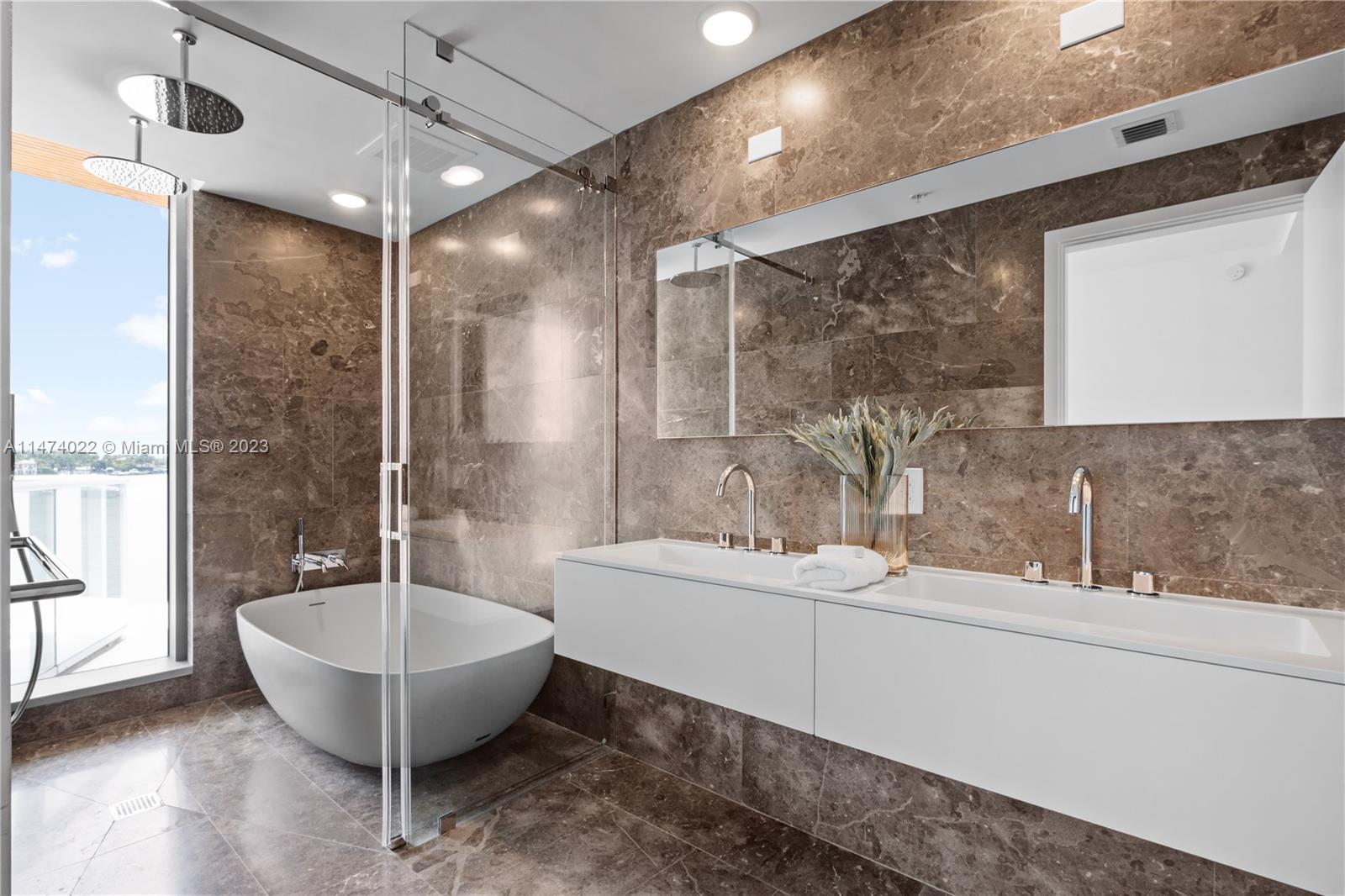 MONACO YACHT CLUB - Residential