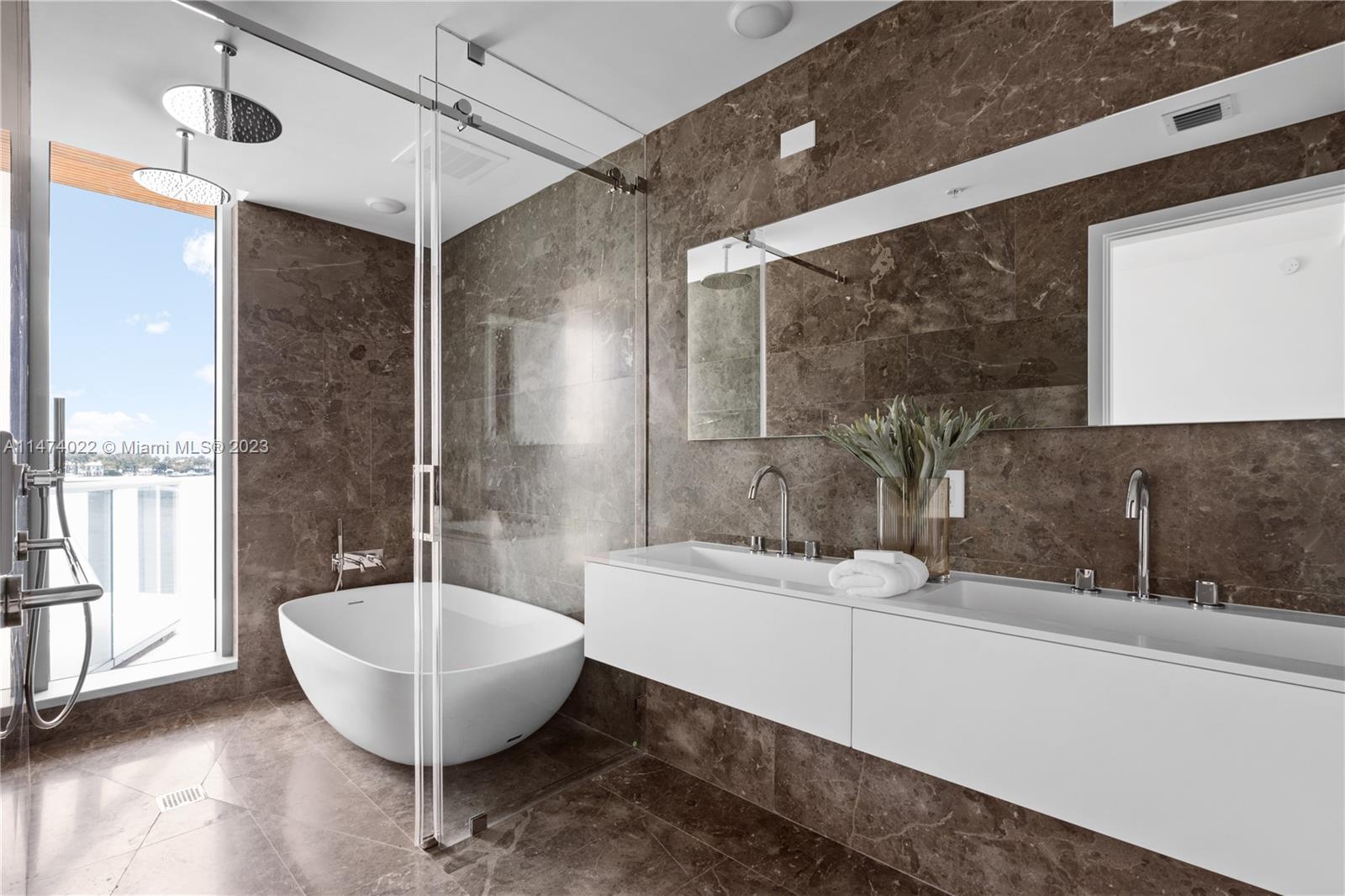 MONACO YACHT CLUB - Residential