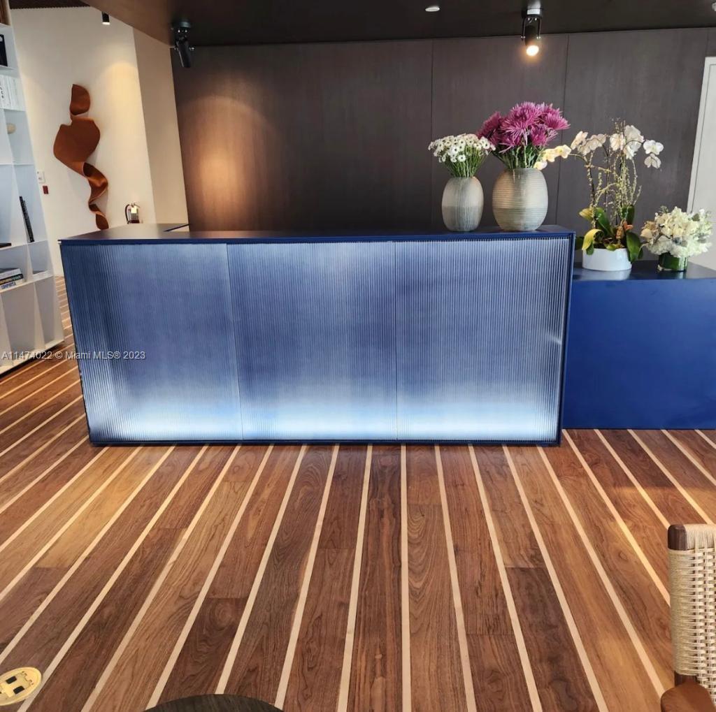 MONACO YACHT CLUB - Residential