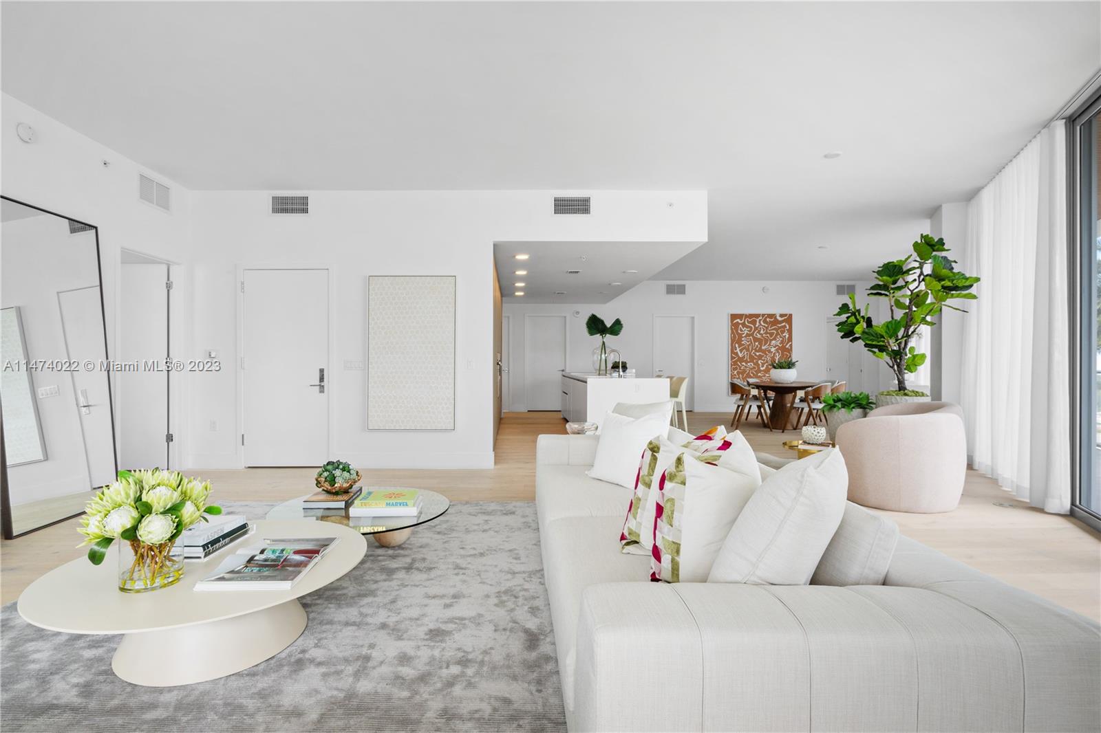 MONACO YACHT CLUB - Residential