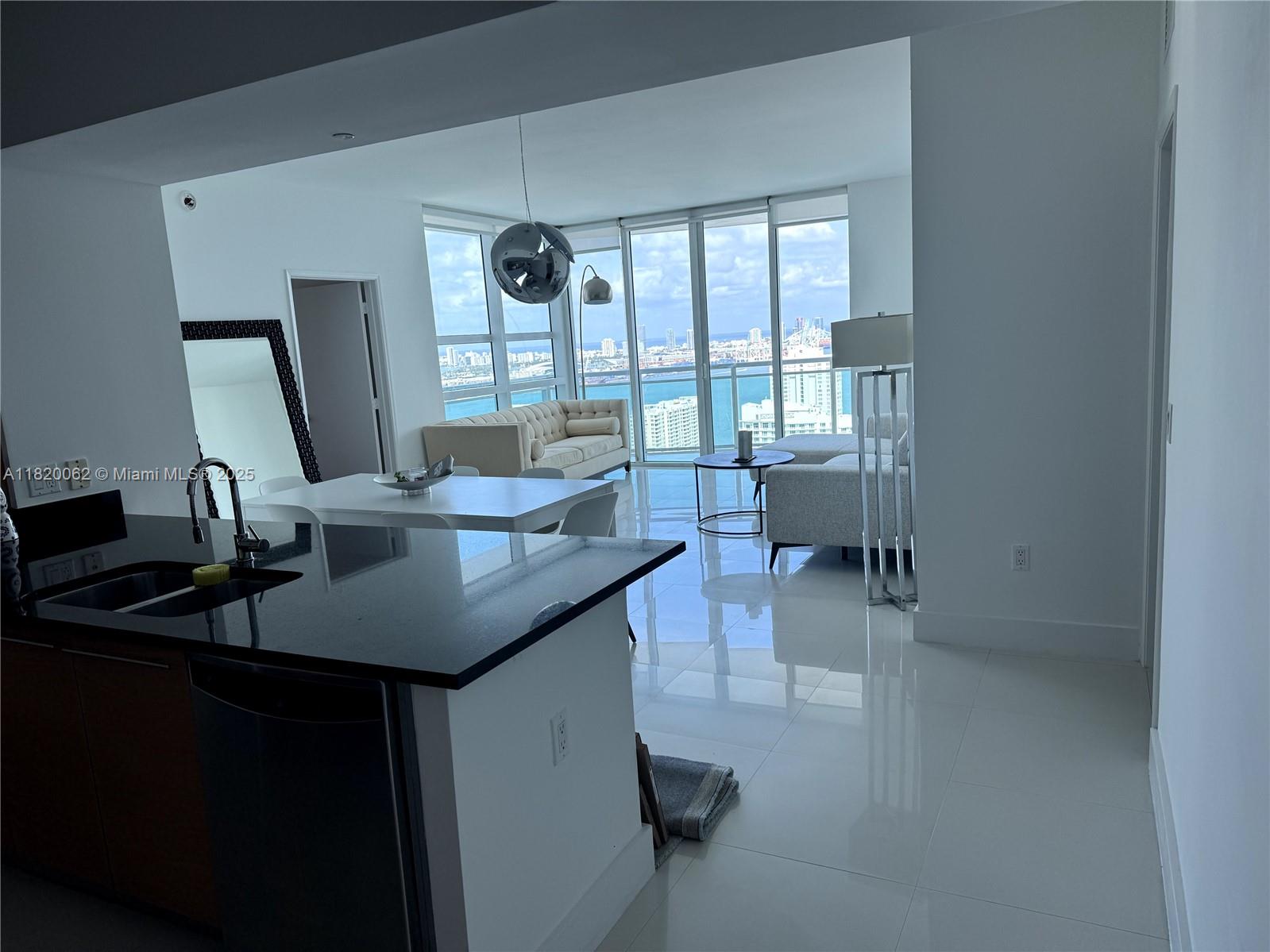 THE PLAZA 851 BRICKELL CO - Residential