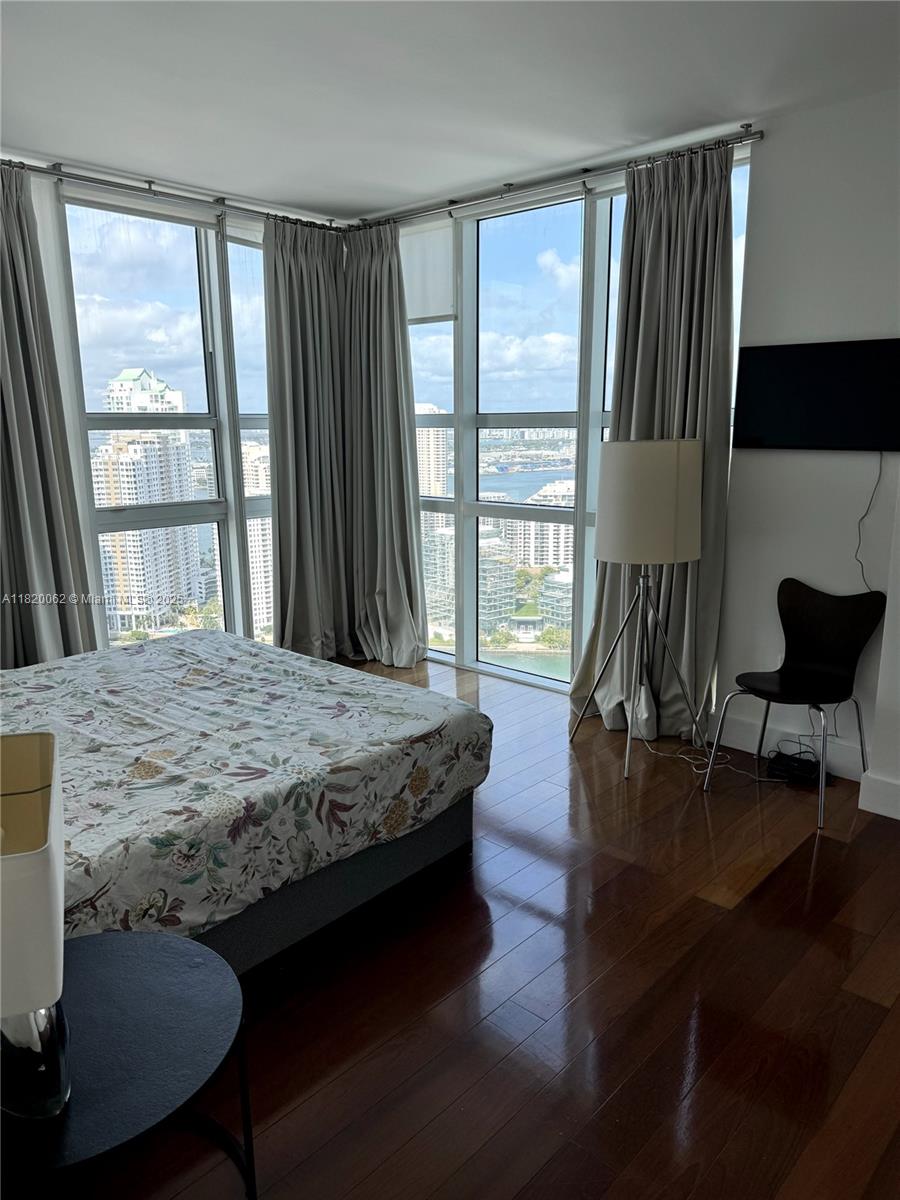 THE PLAZA 851 BRICKELL CO - Residential