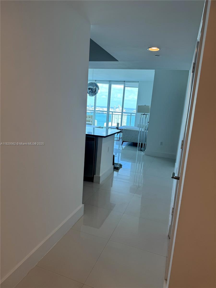 THE PLAZA 851 BRICKELL CO - Residential