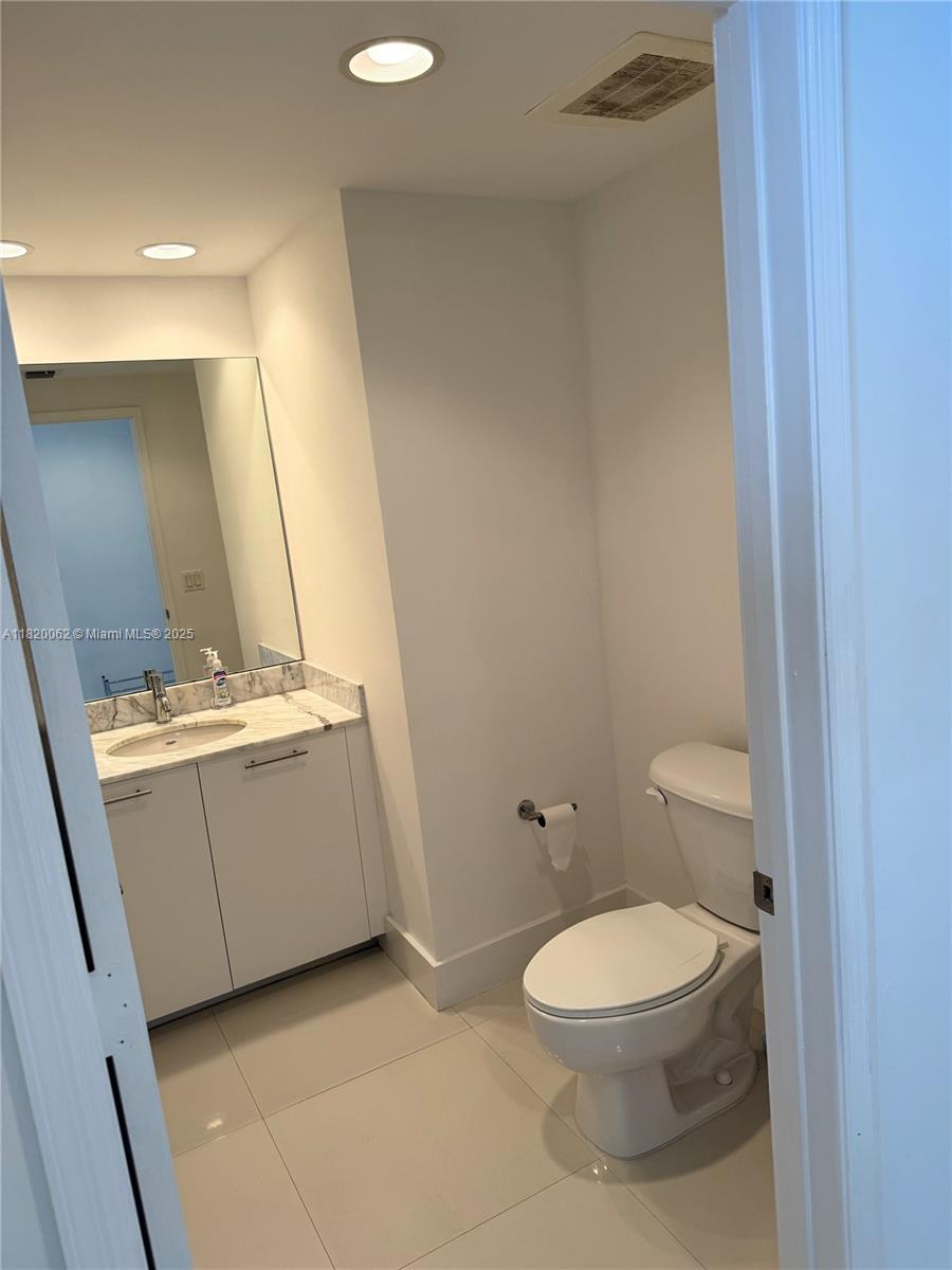 THE PLAZA 851 BRICKELL CO - Residential