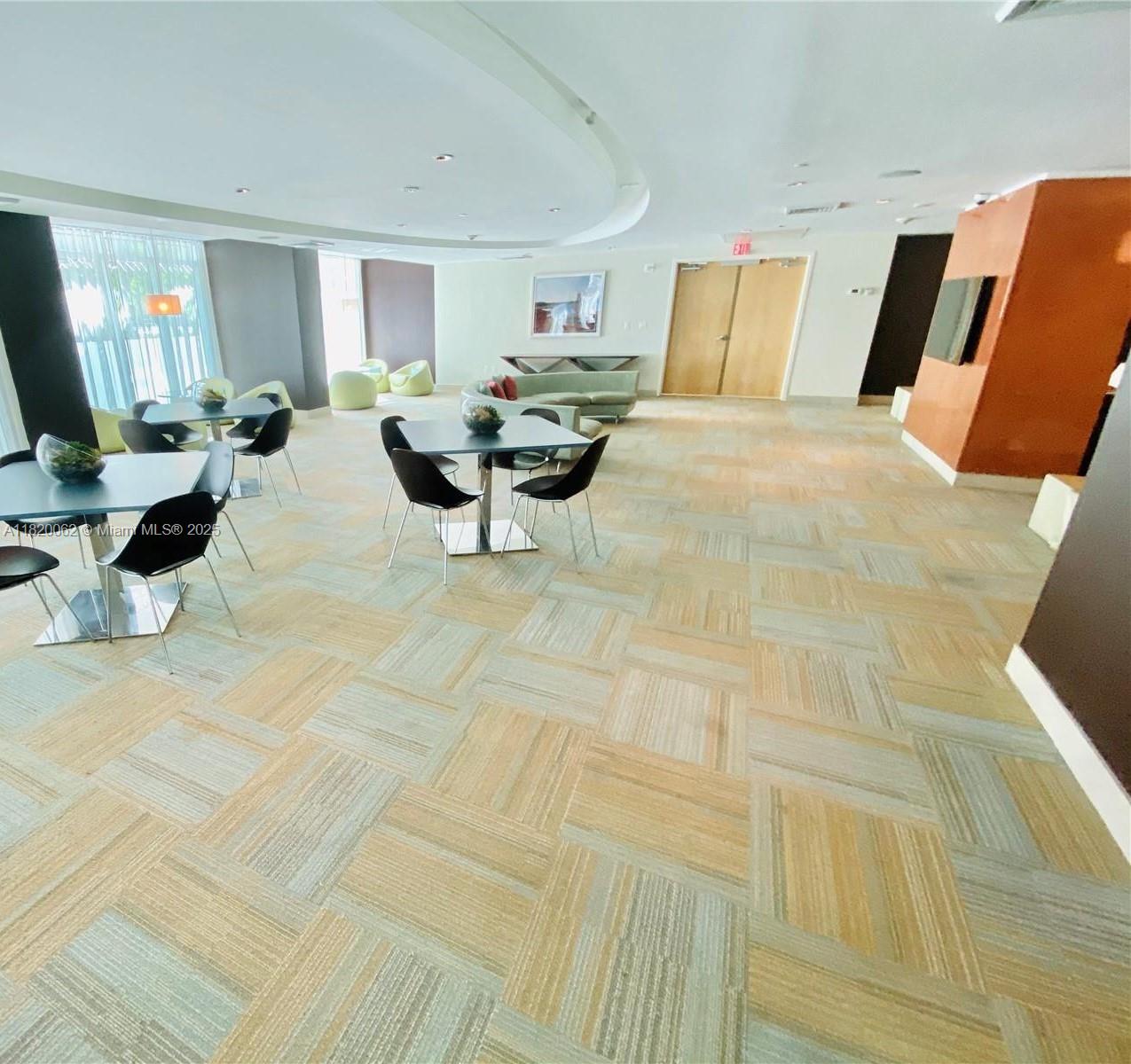THE PLAZA 851 BRICKELL CO - Residential