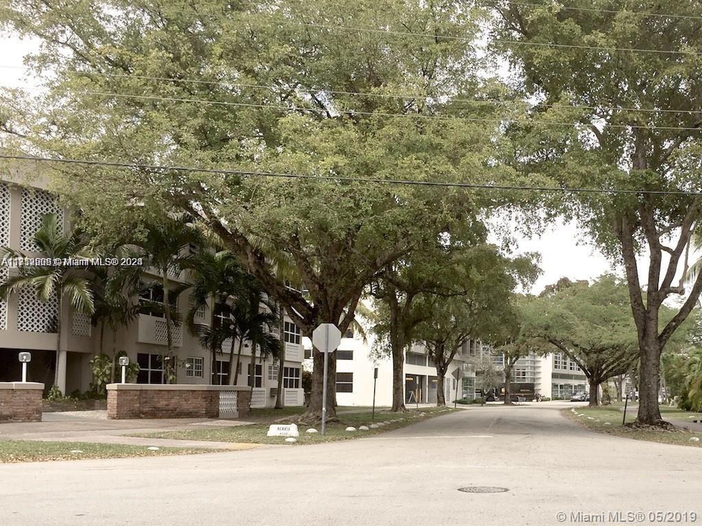 SANTONA CONDO - Residential Lease