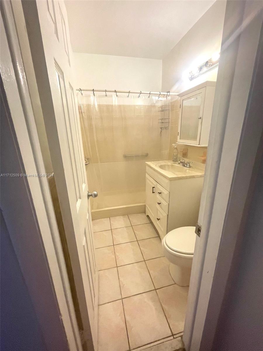 SANTONA CONDO - Residential Lease